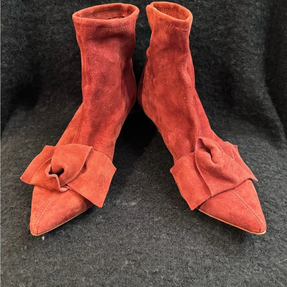 ZARA Sz 38 Kitten Heel Pointy Toe Toe Cap Bow Suede Pull On Brick Red Booties - Picture 2 of 9